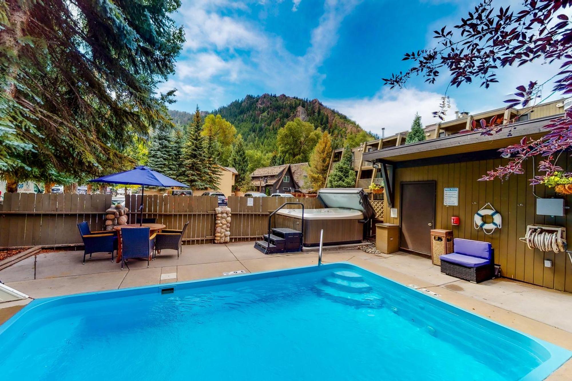 Mountain Lodge Telluride Room photo